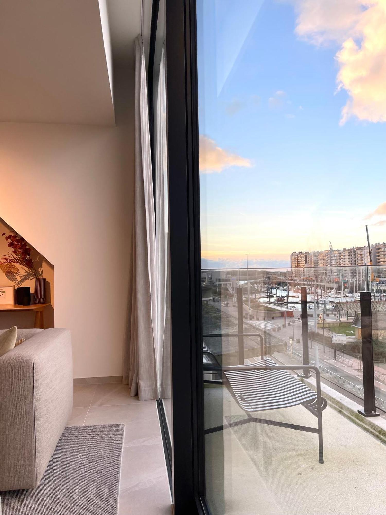 Molo Roof - Stylish Penthouse With Marina View Blankenberge Within Walking Distance From The Sea - 15 Km From Bruges Apartment Bagian luar foto