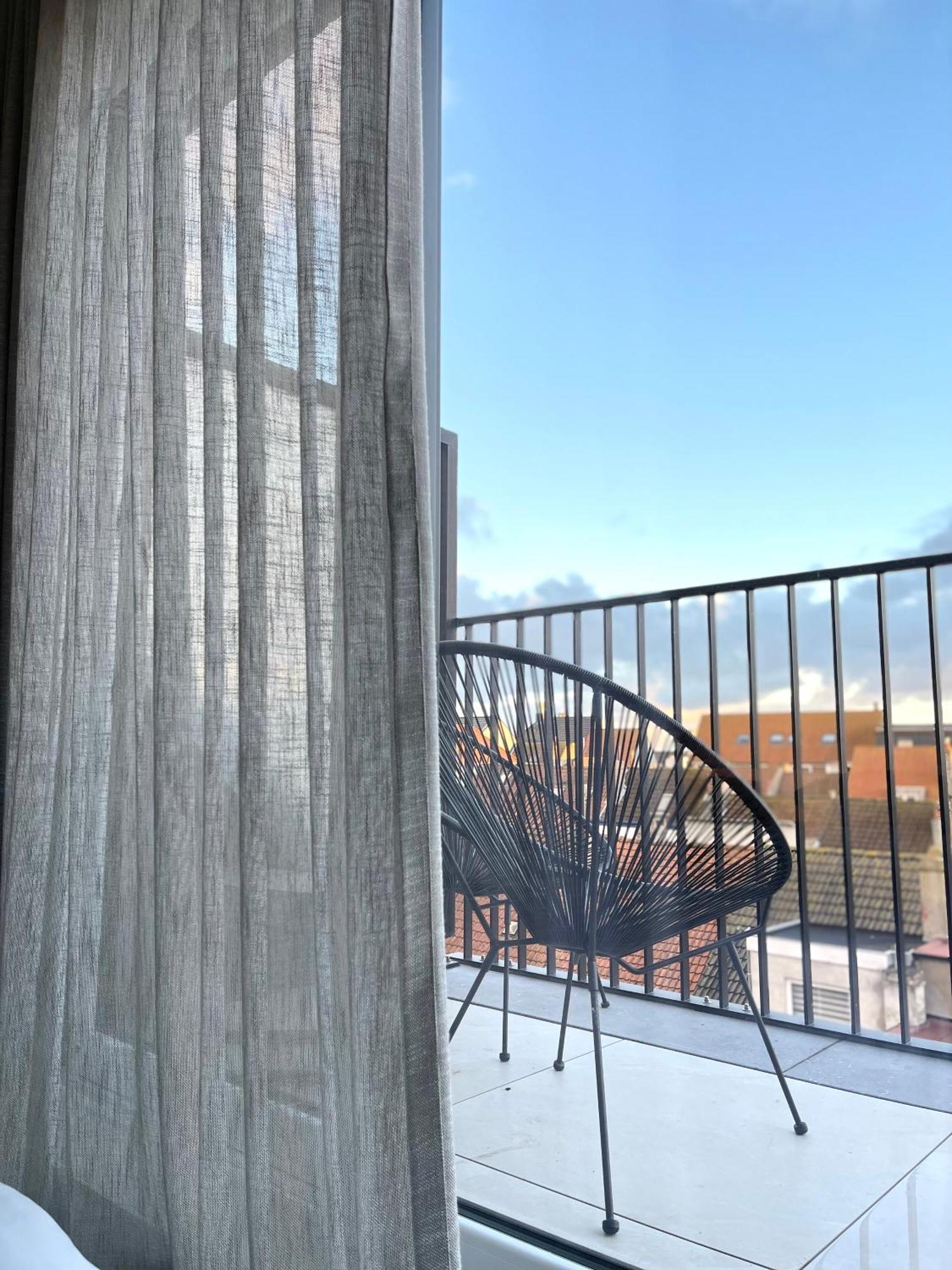 Molo Roof - Stylish Penthouse With Marina View Blankenberge Within Walking Distance From The Sea - 15 Km From Bruges Apartment Bagian luar foto