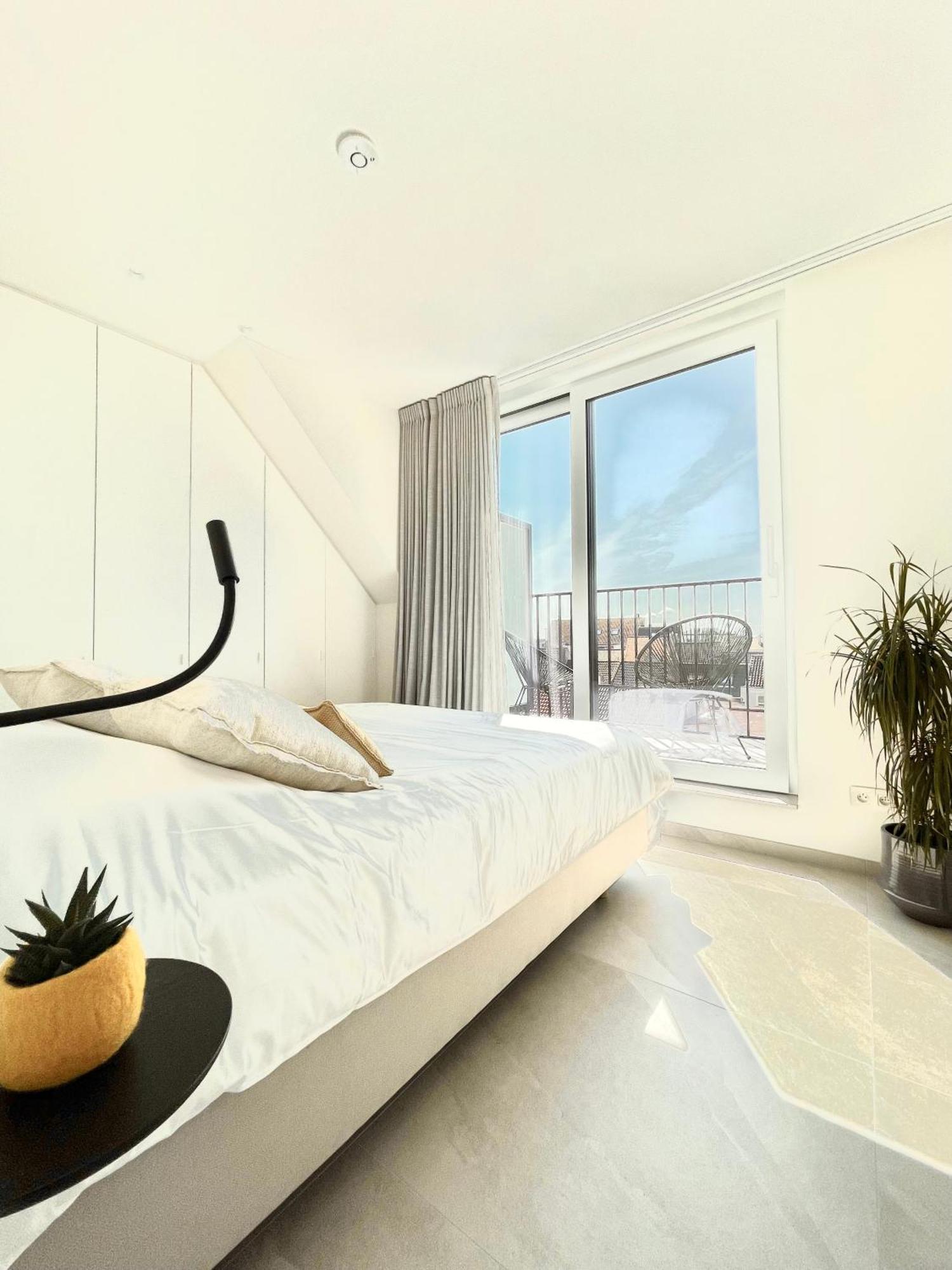 Molo Roof - Stylish Penthouse With Marina View Blankenberge Within Walking Distance From The Sea - 15 Km From Bruges Apartment Bagian luar foto